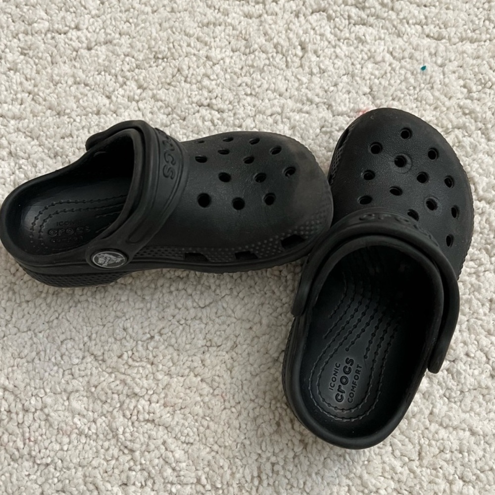 Croc’s 🐊 C7 $10